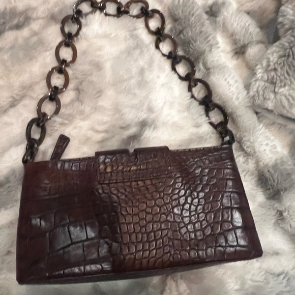 Beautiful leather Adrienne Vittadini shoulder bag - Picture 2 of 8